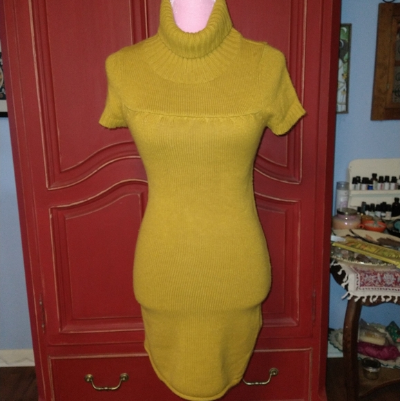 Women's mustard yellow tunic sweater dress. - Picture 2 of 6